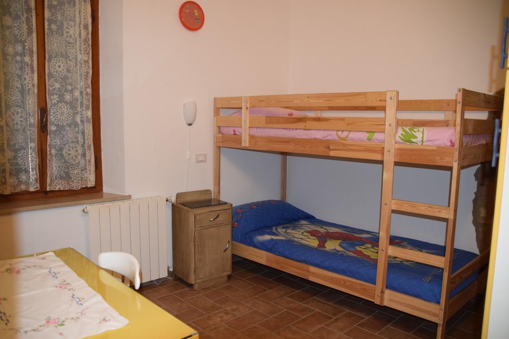 Apartment Casa Antica Chianni Eksteriør billede